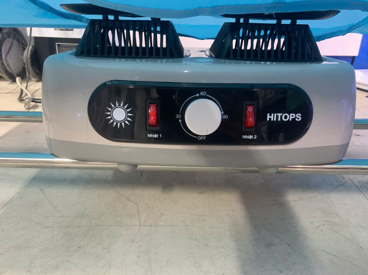 Tủ sấy quần áo HITOP HT211 1600W