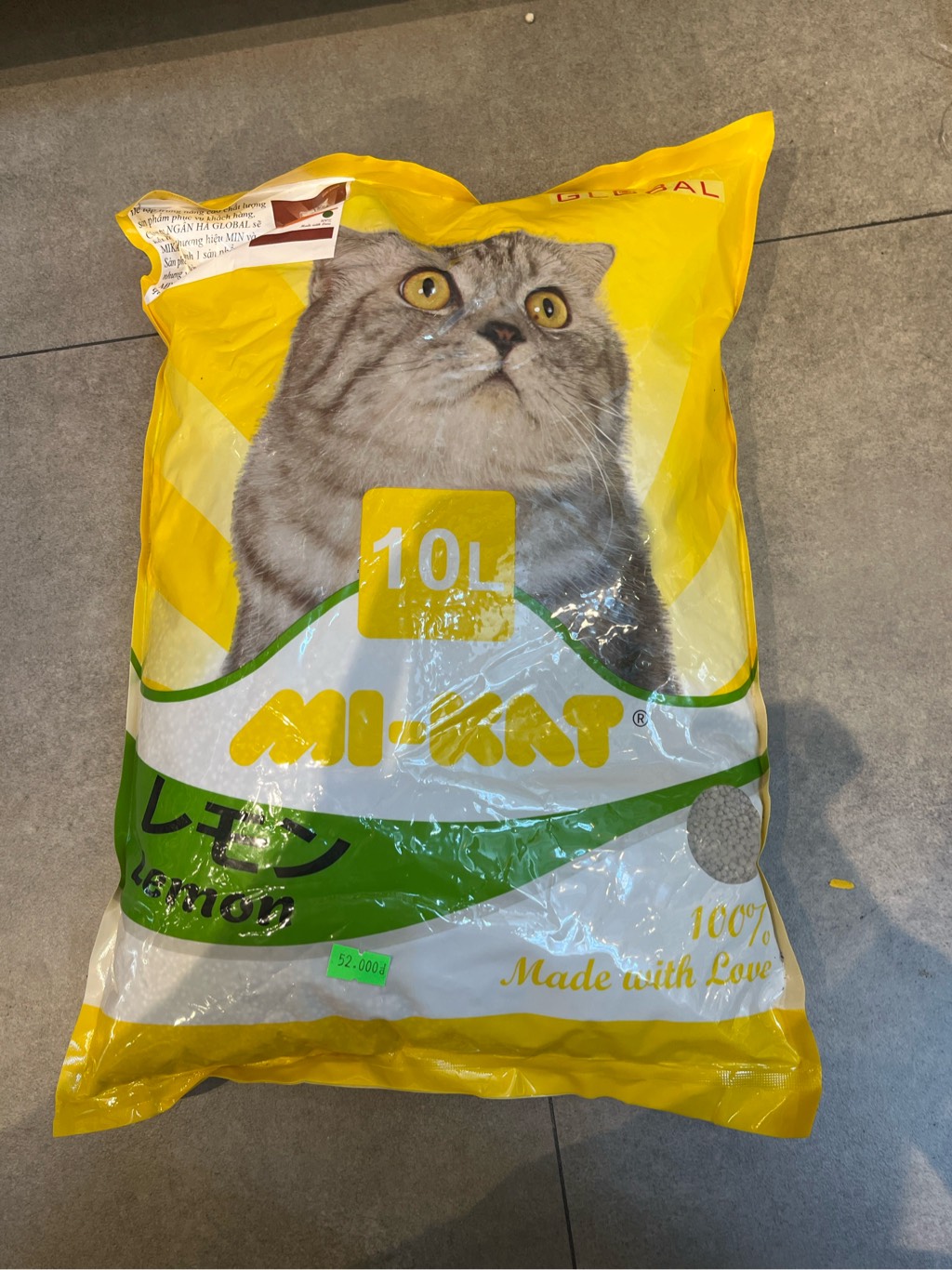 Cát Mikat 10L hương chanh