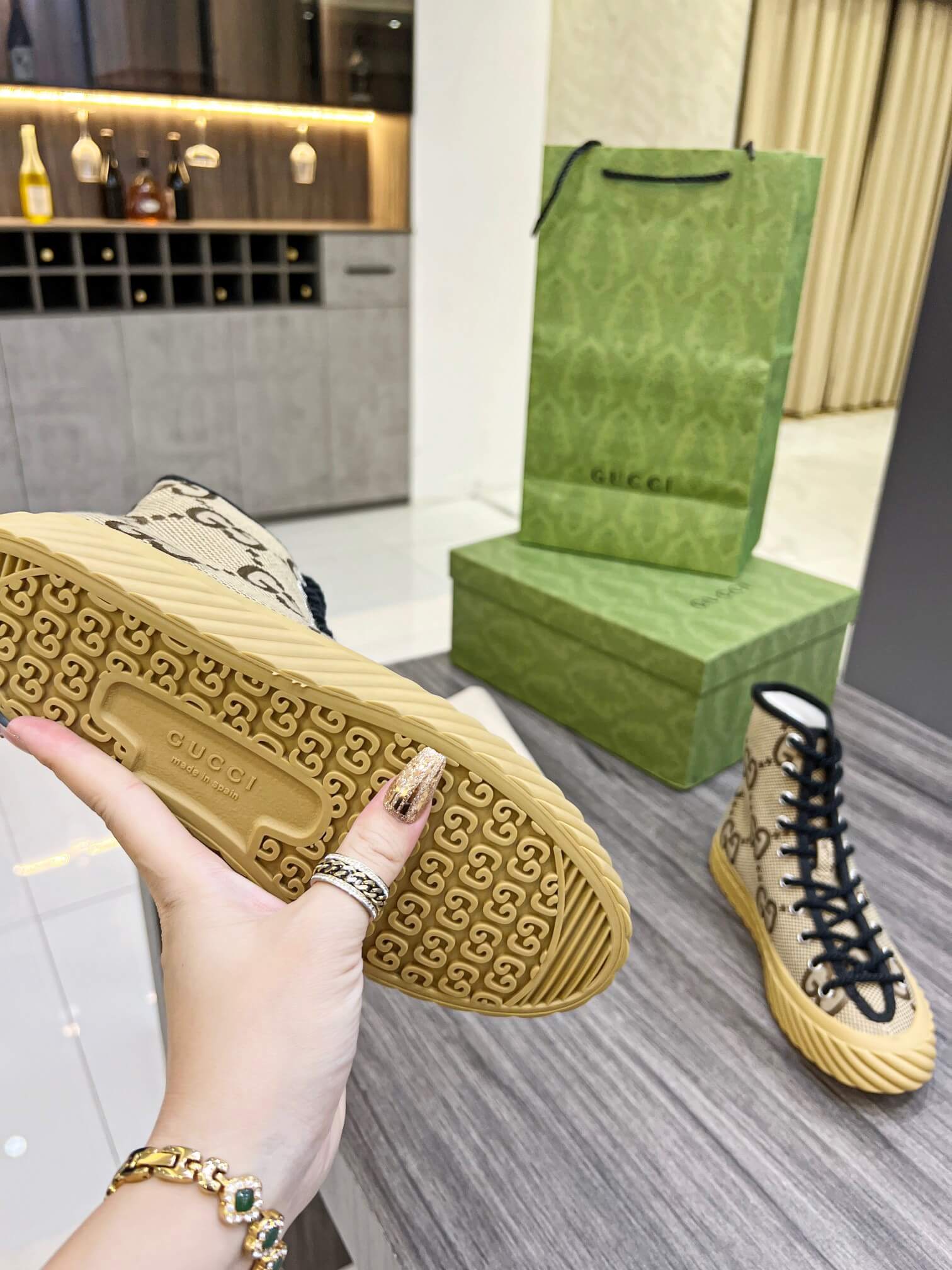 GG Sneakers