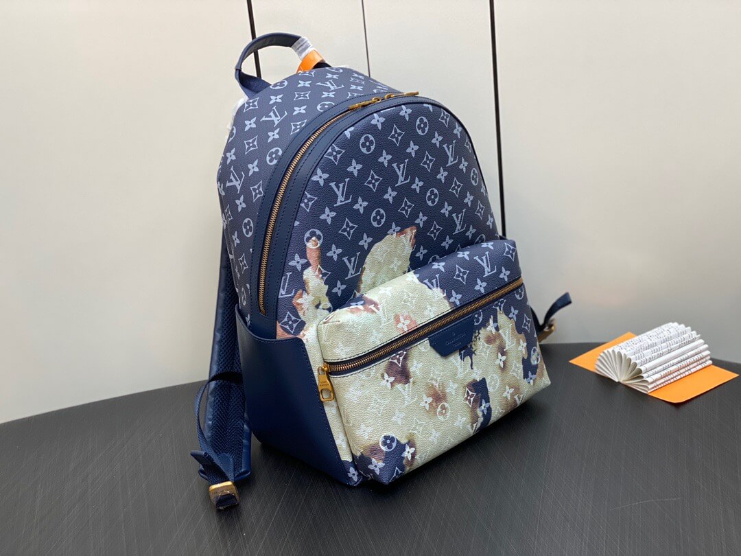 LOUIV Discovery Backpack