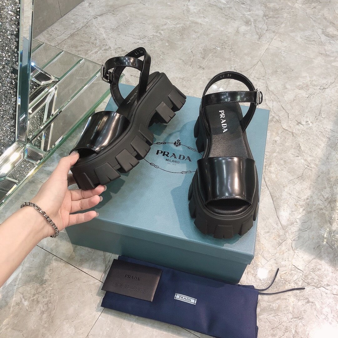PR Chunky Sandals