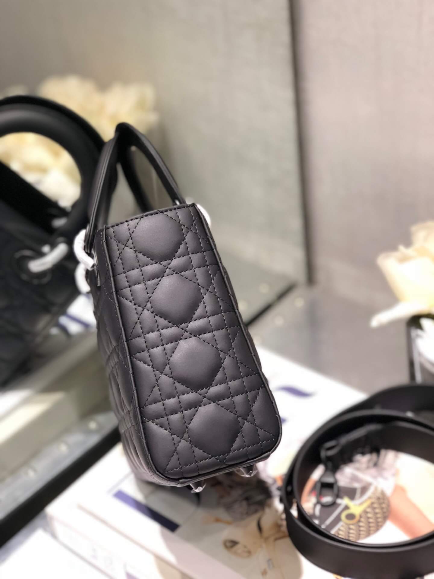 CD Lady Matte Small