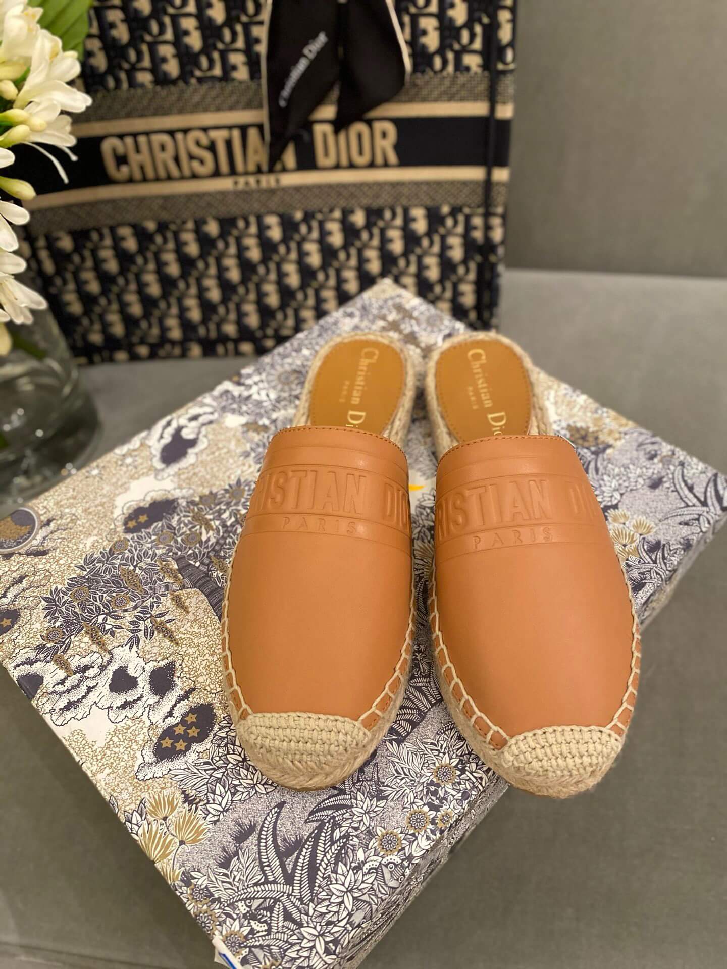 CD Slippers