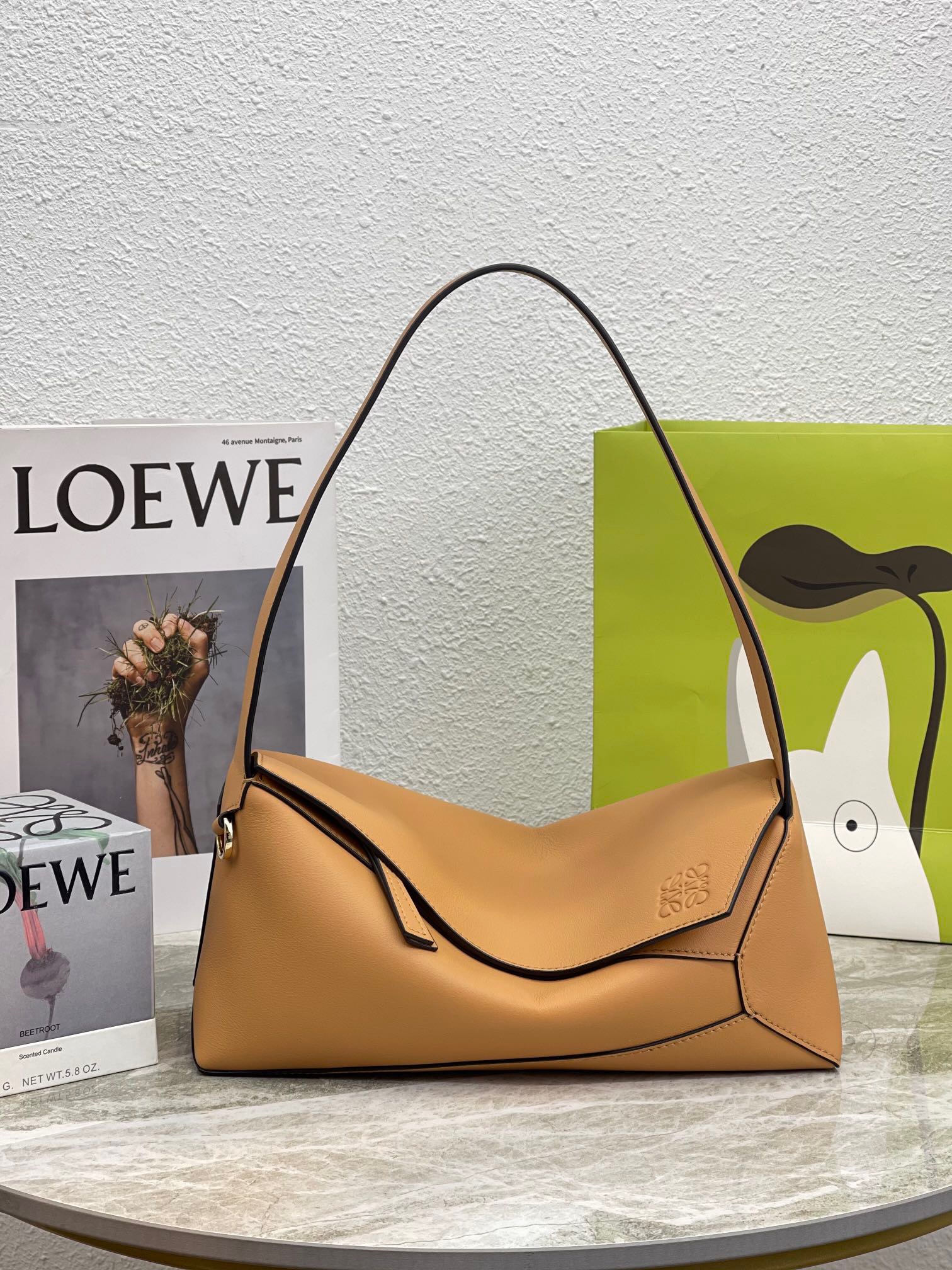 LOEW Puzzle Hobo