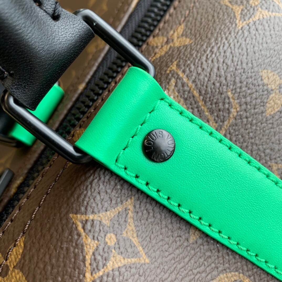 LOUIV Keepall