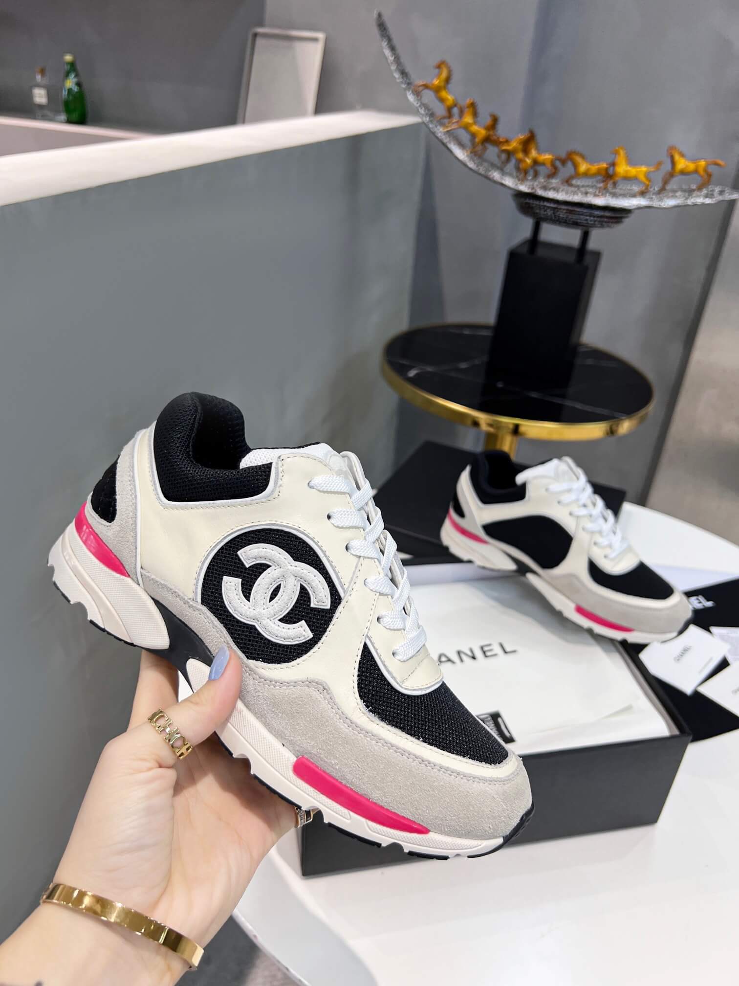 CC Sneakers