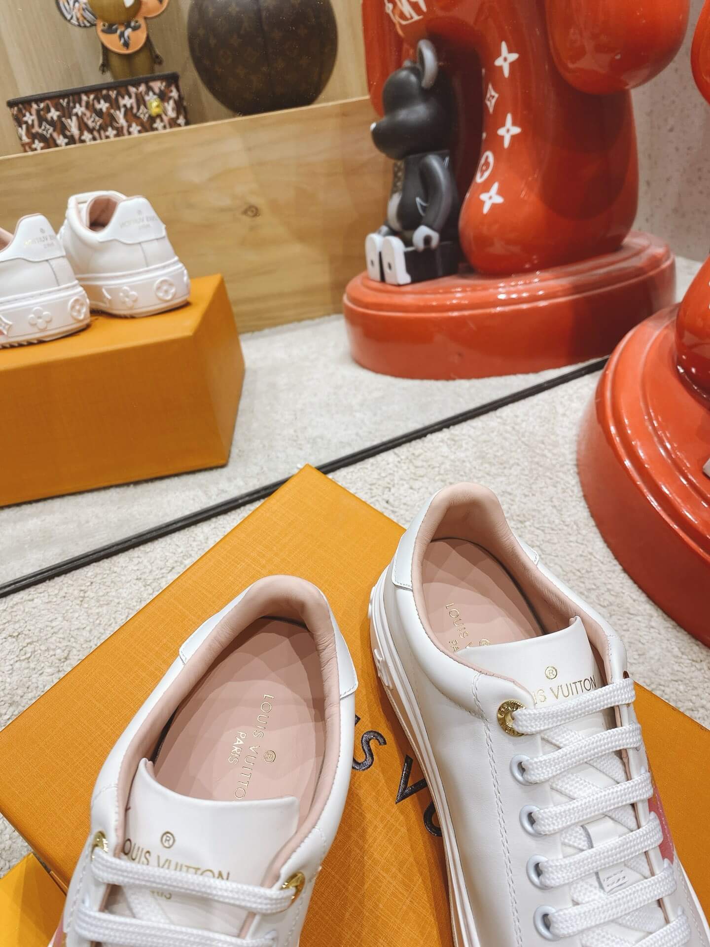 LOUIV Sneakers