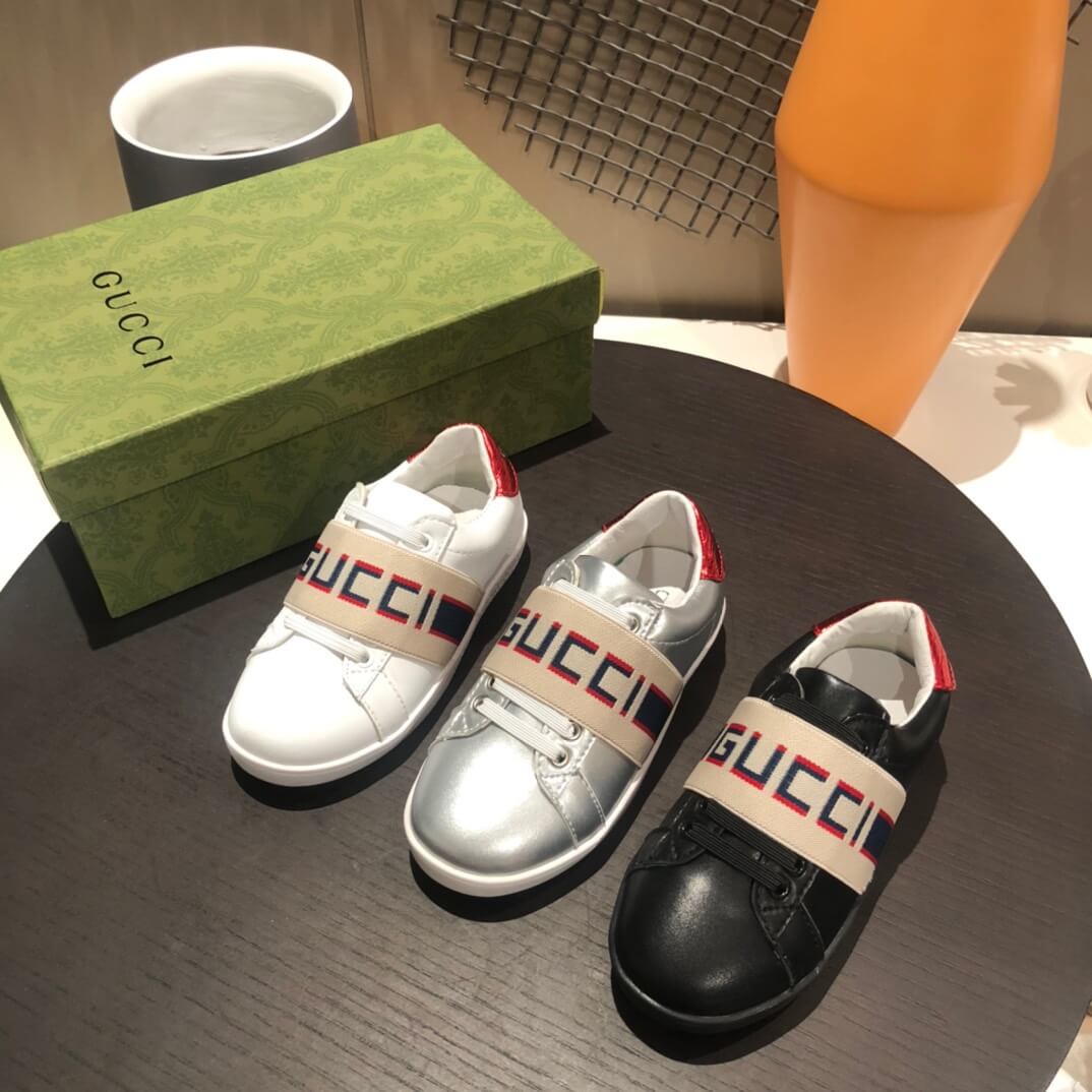 GG Sneakers