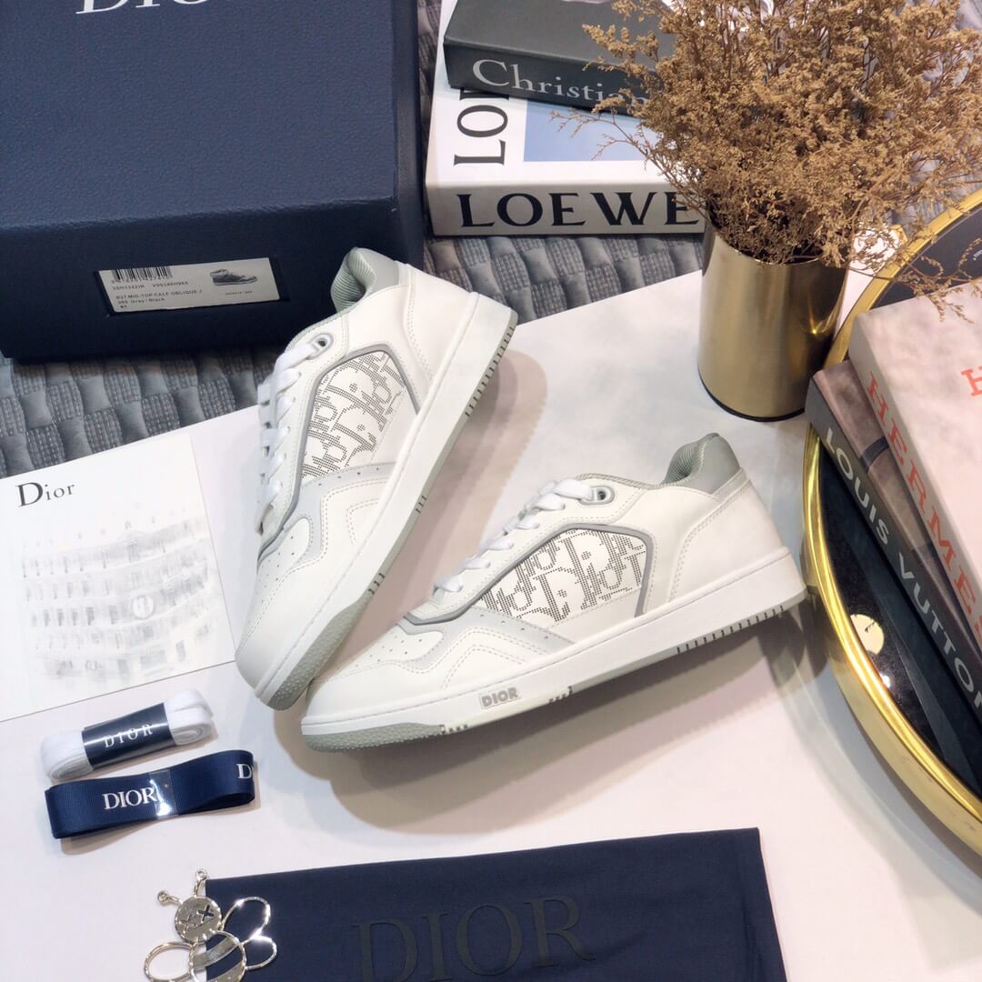 CD Sneakers