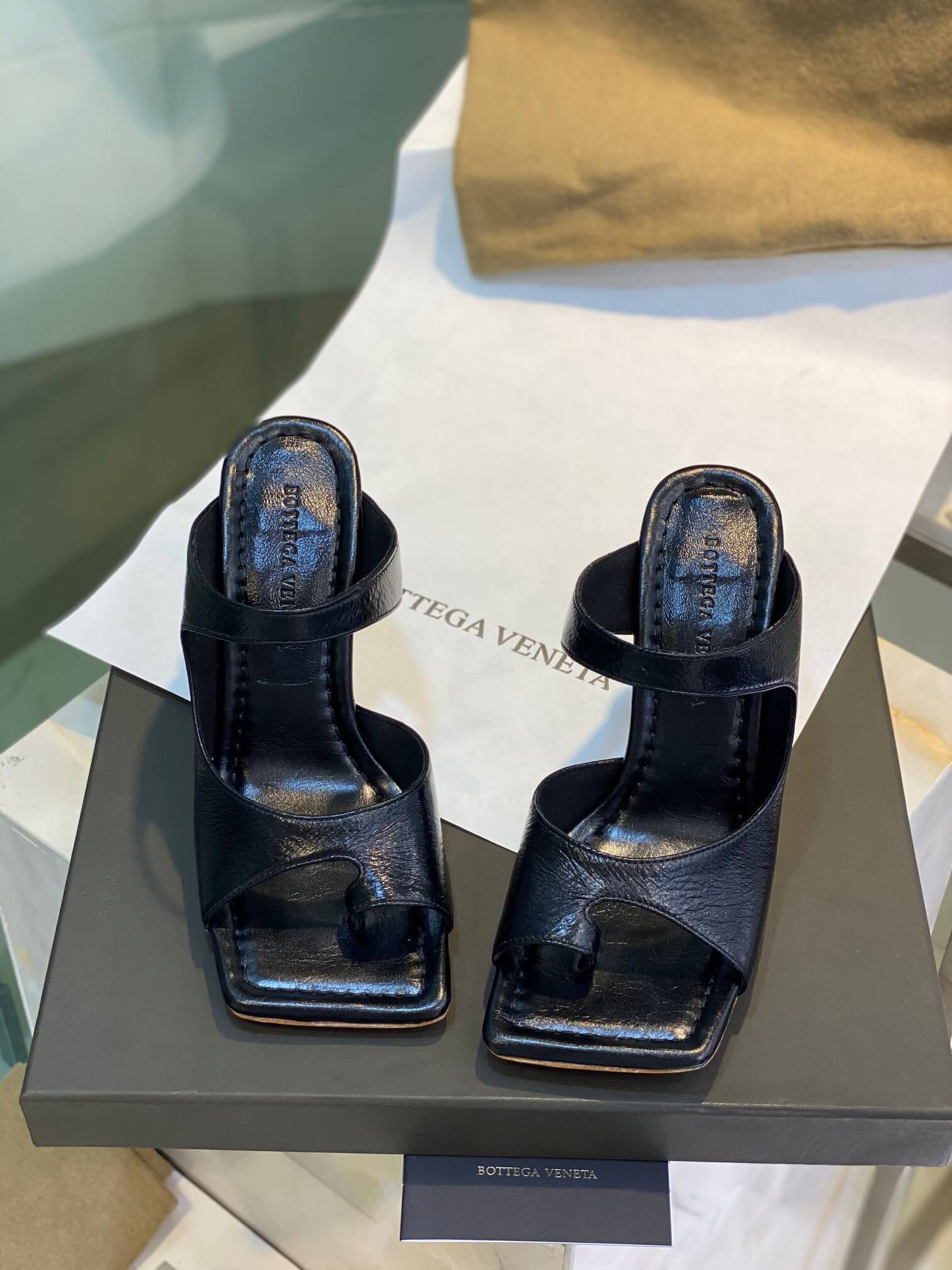 BV Heels