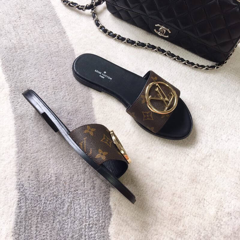 LOUIV Flats