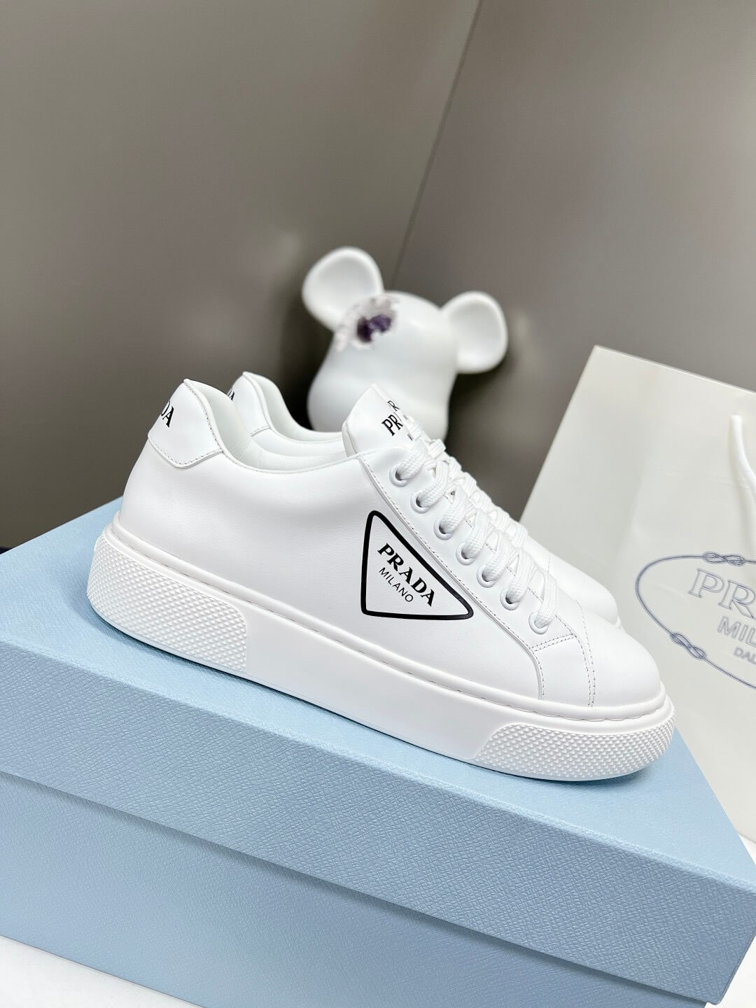 PR Sneakers