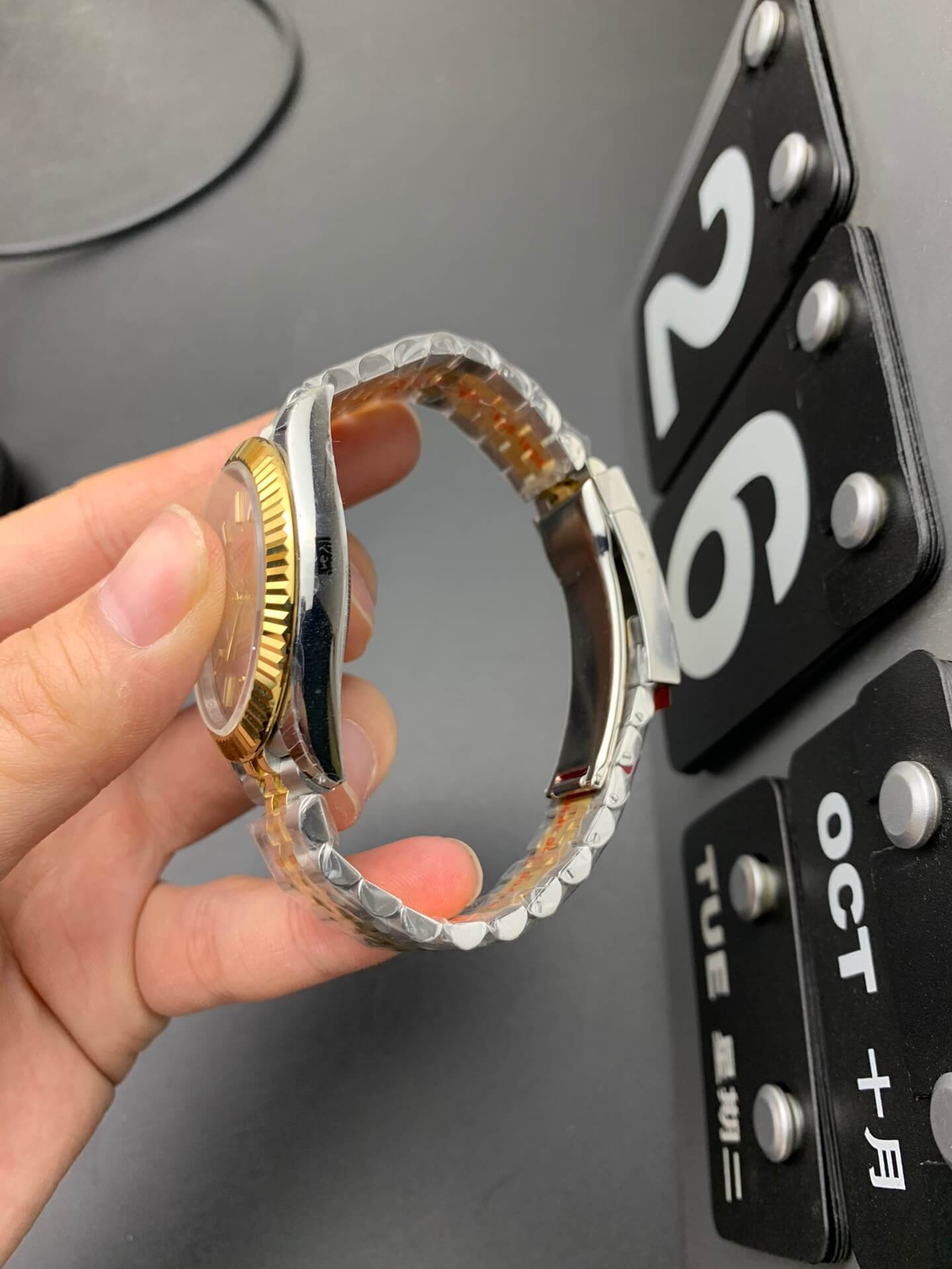 Men Women Watch