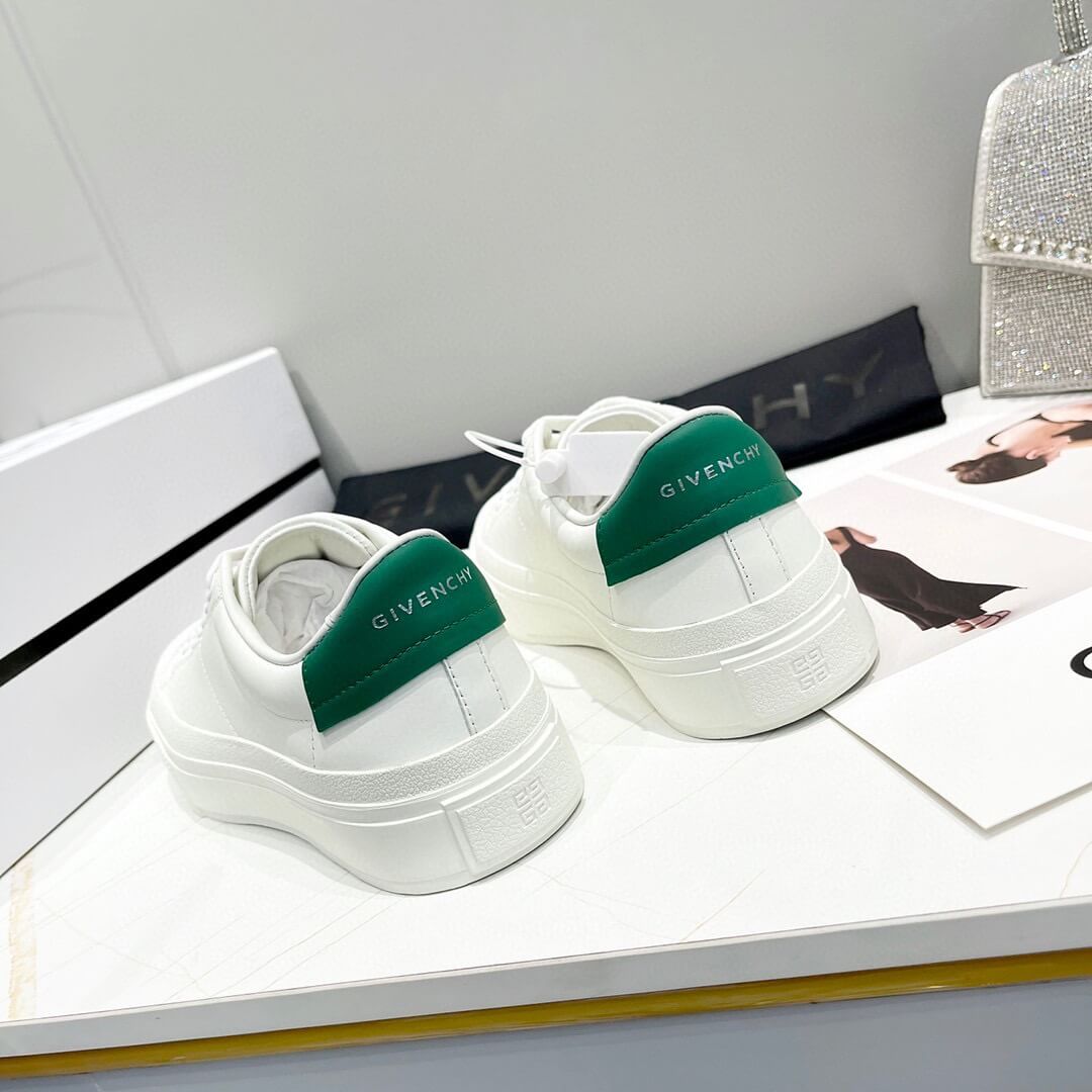 GVC Sneakers