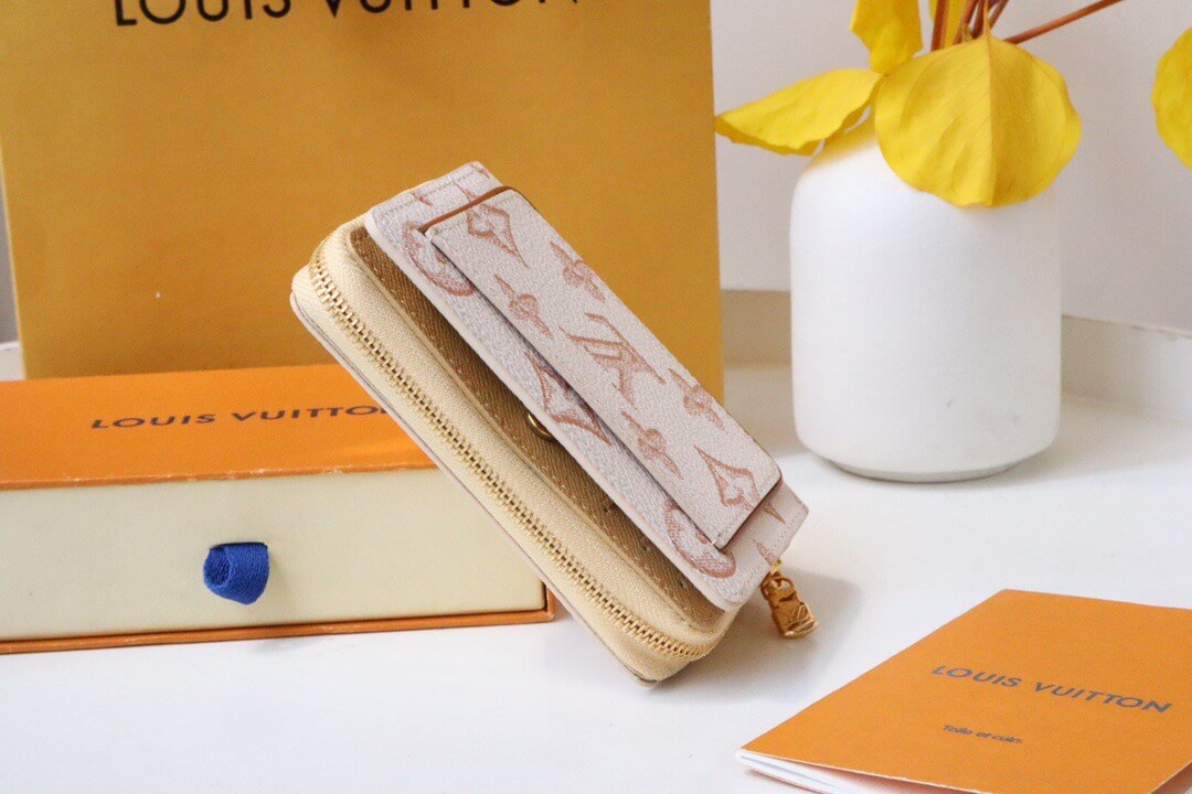 LOUIV Foldable Wallet