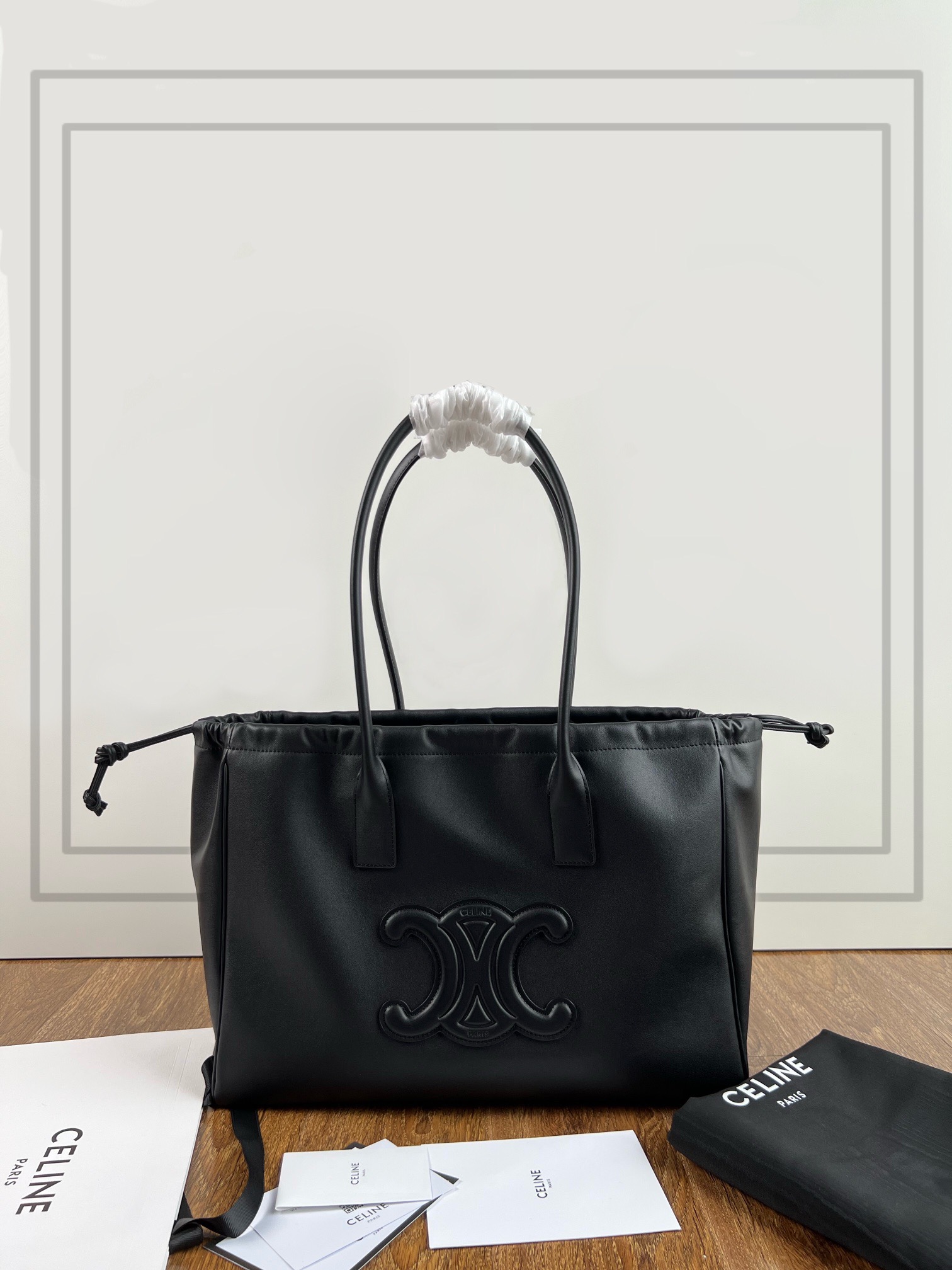 CEL Cabas Triomphe Cuir Tote