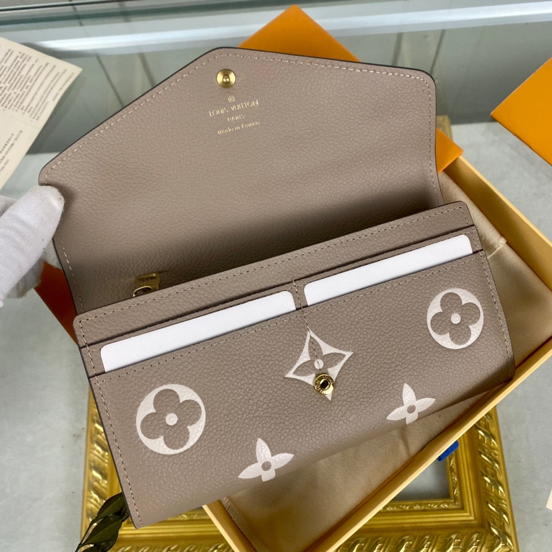 LOUIV Wallet M81049