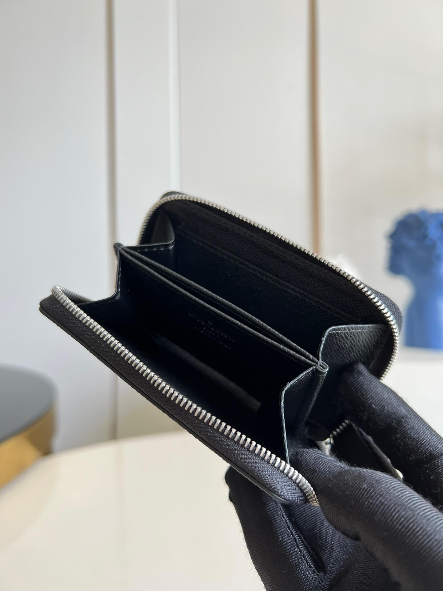 LOUIV Wallet M81662