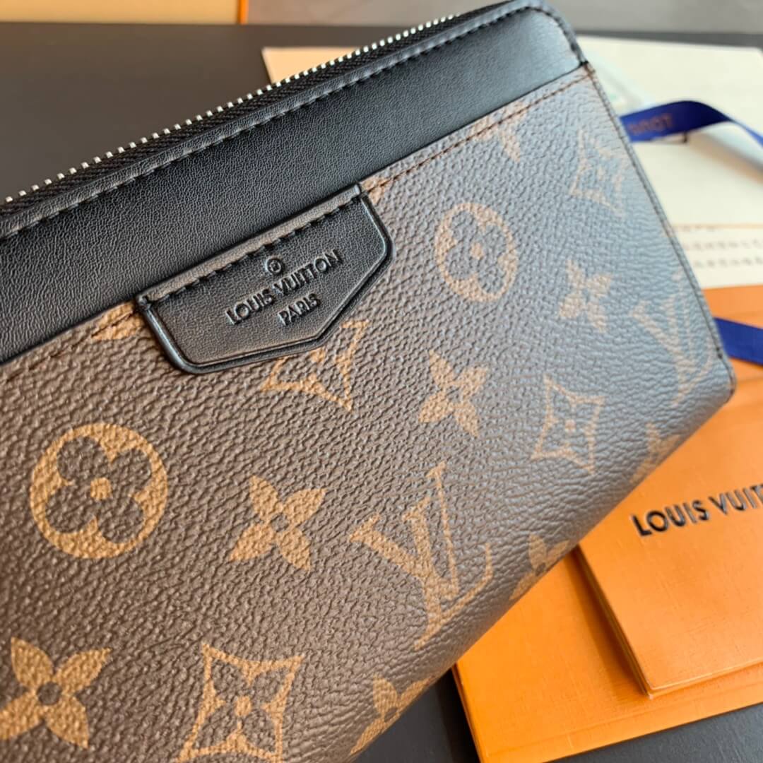 LOUIV Wallets