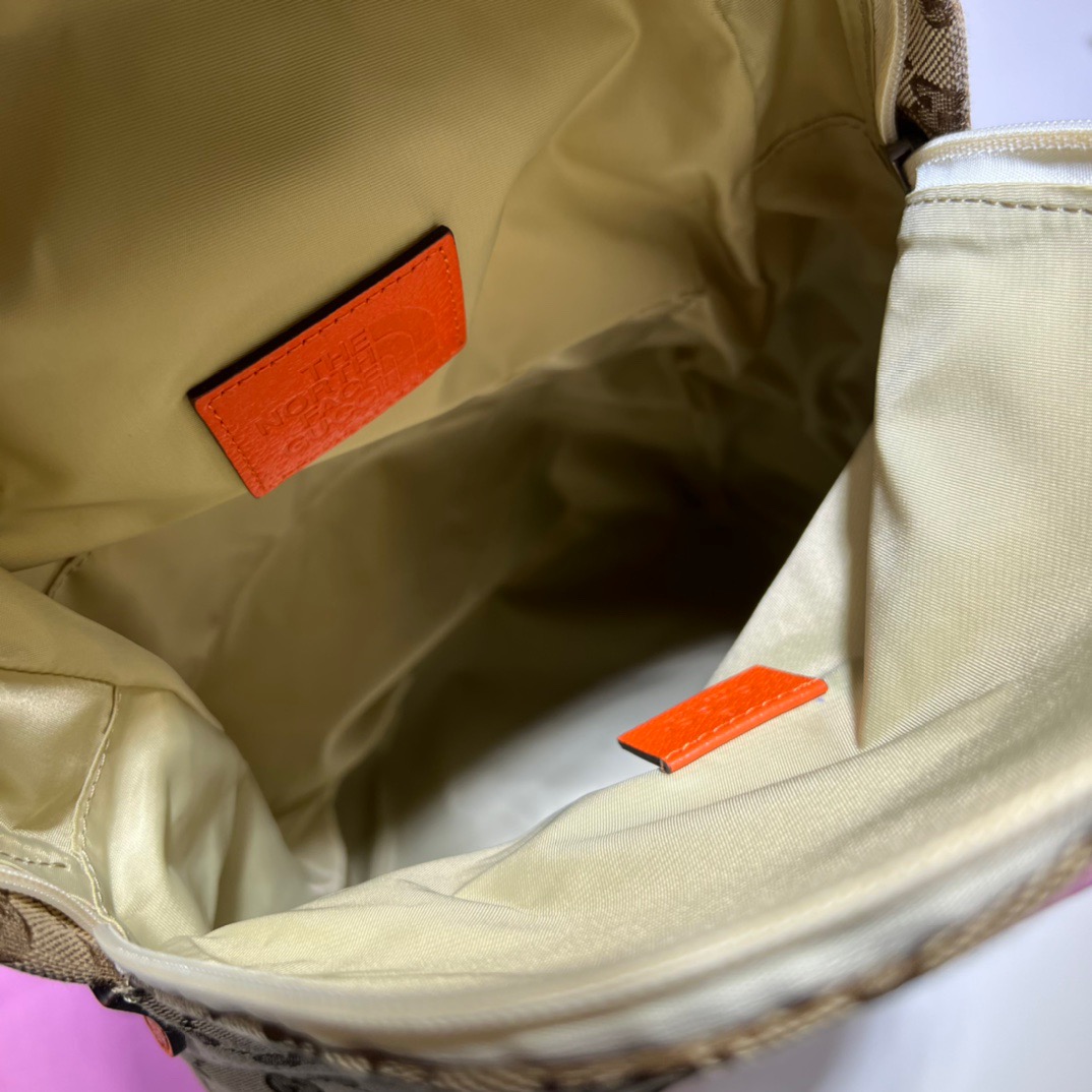 GG Backpack 650288