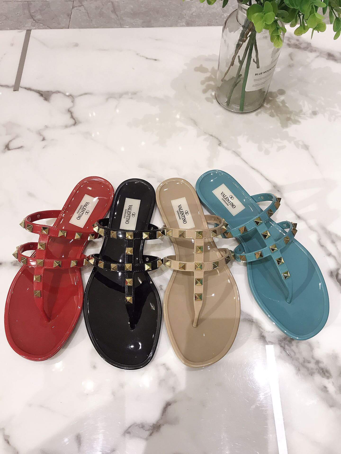 VALEN Slippers