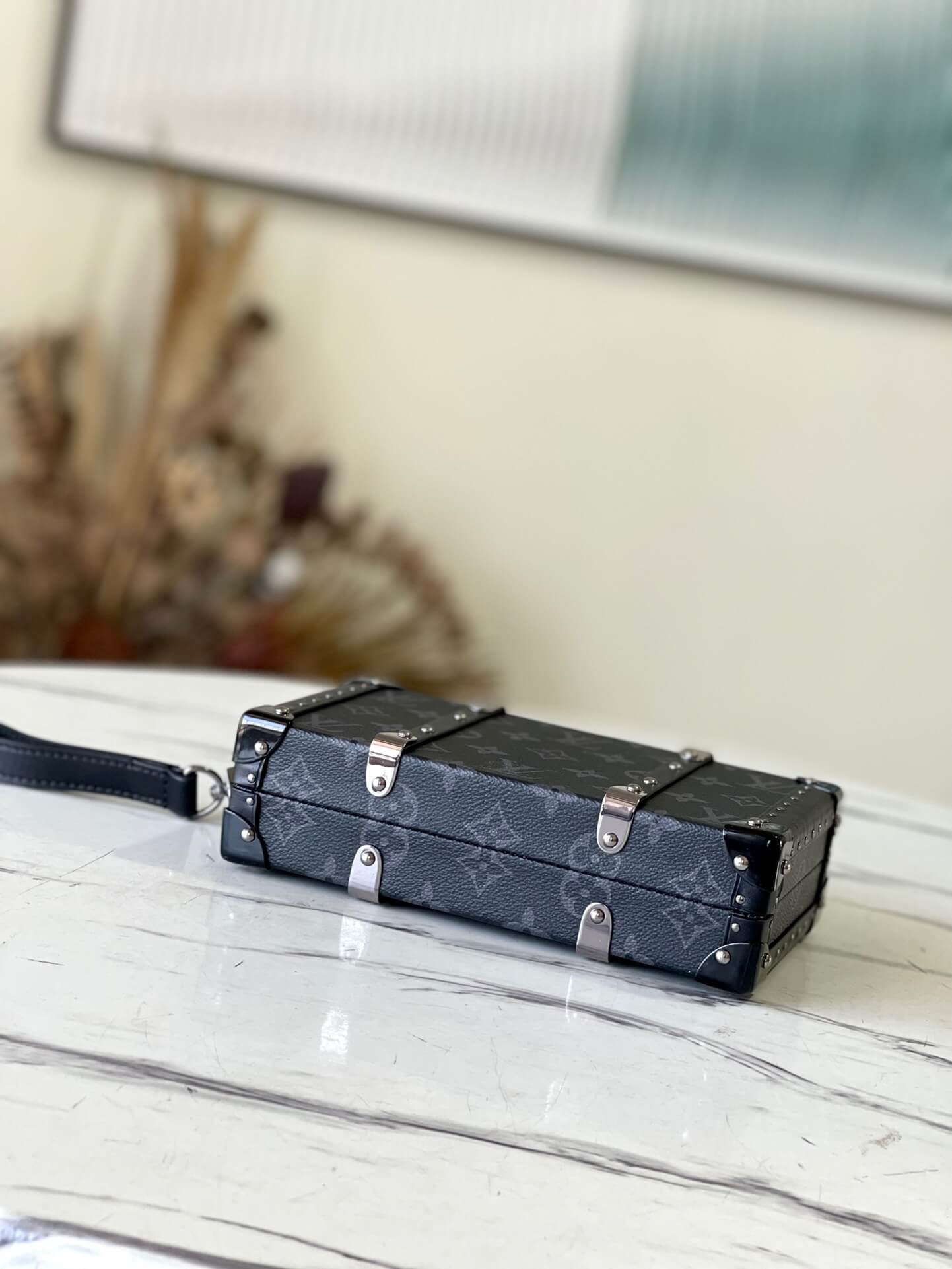 LOUIV Wallet Trunk