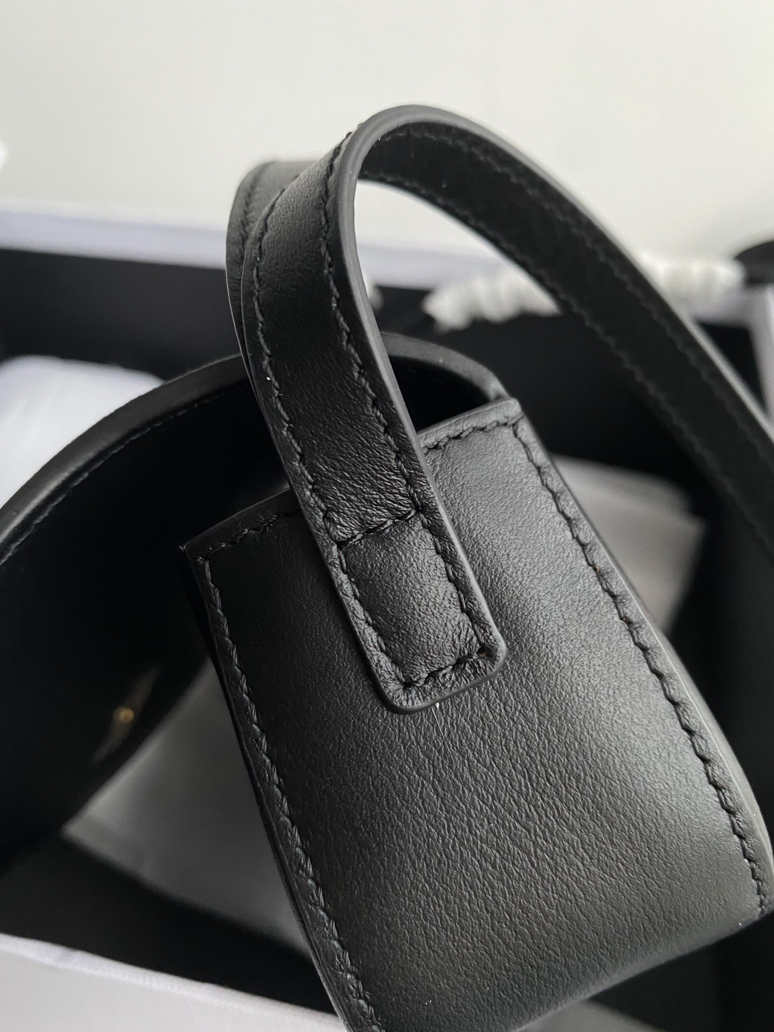 CEL Tabou Clutch on Strap