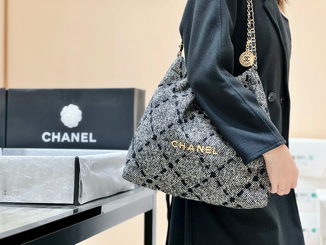 CC 22 Bag Tweed