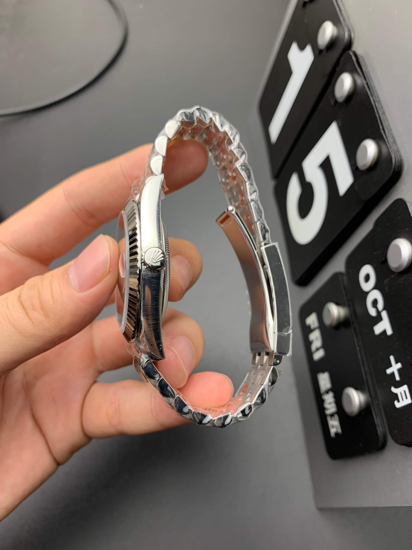 Men Women Watch