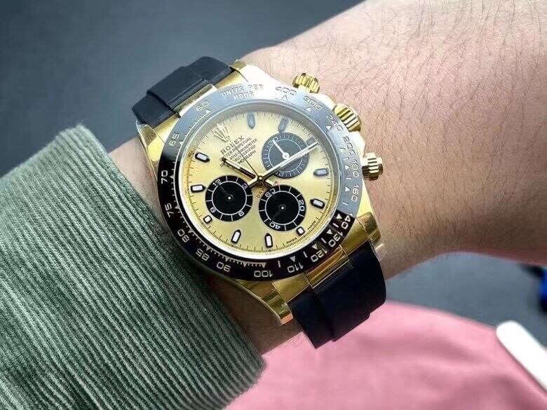 Role* Watch