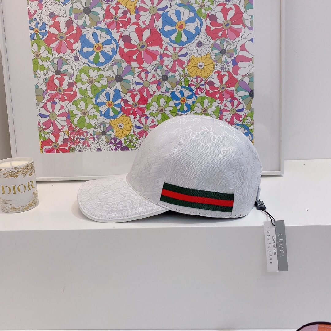 Caps