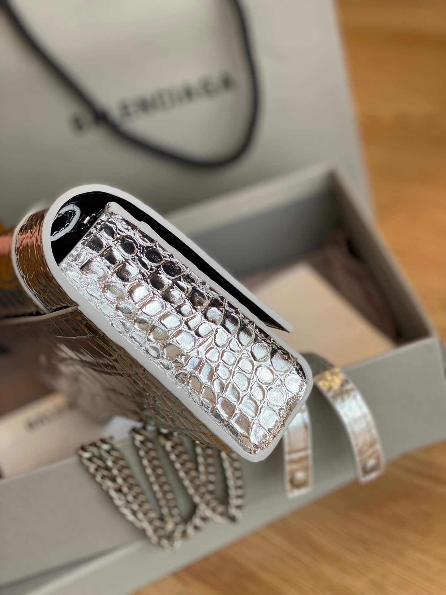 BALEN Hourglass Woc