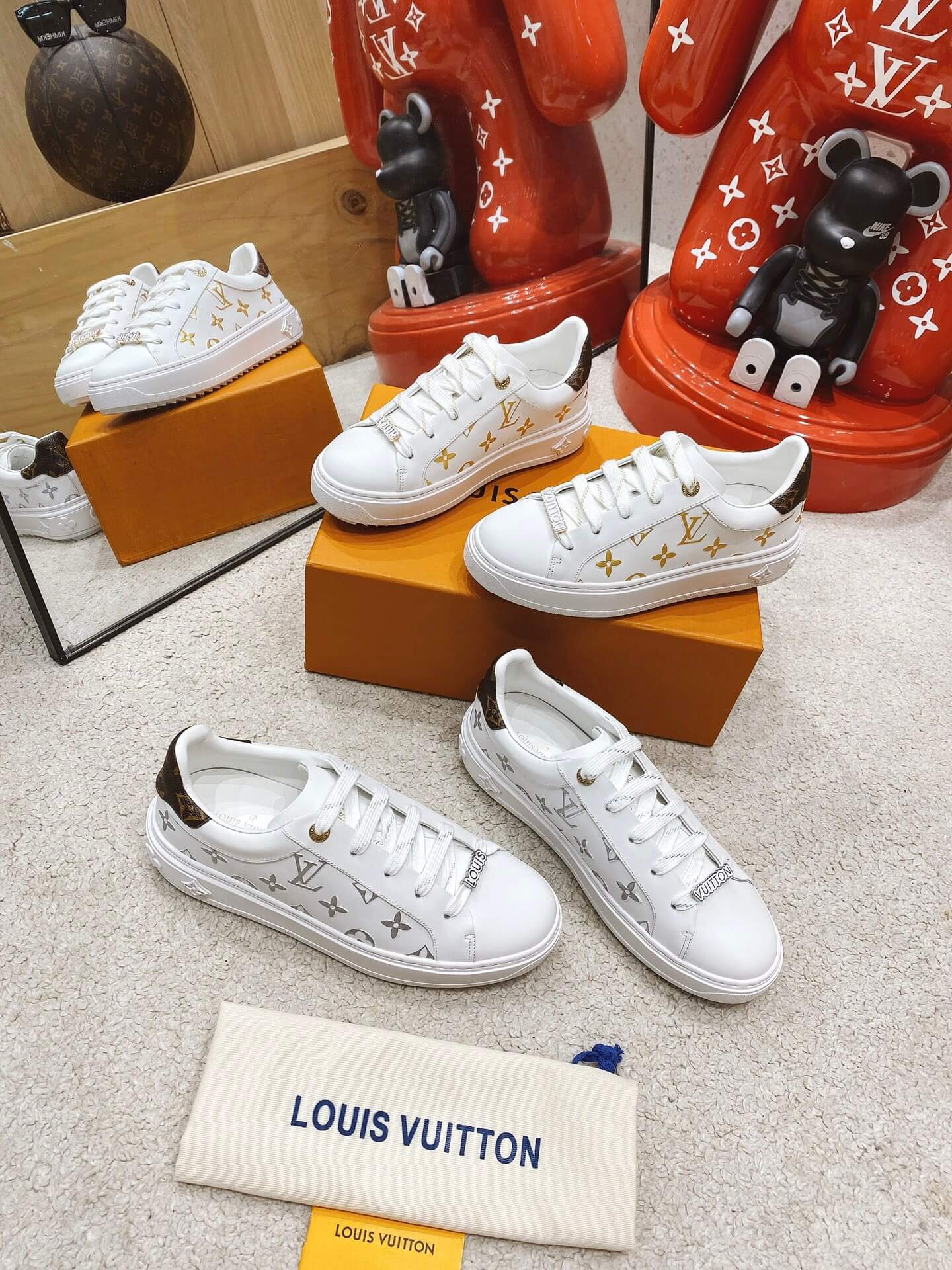 LOUIV Sneakers