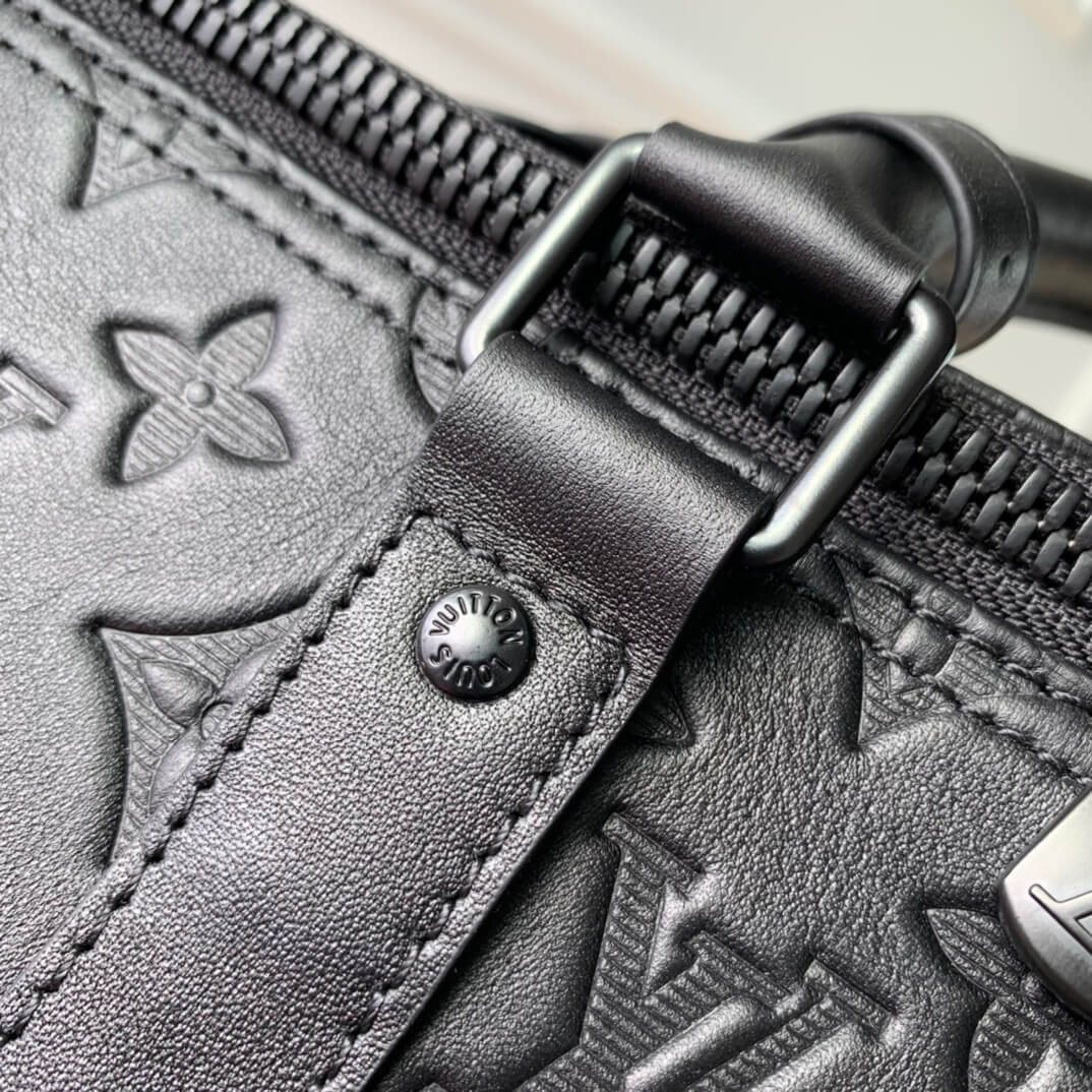 LOUIV Keepall
