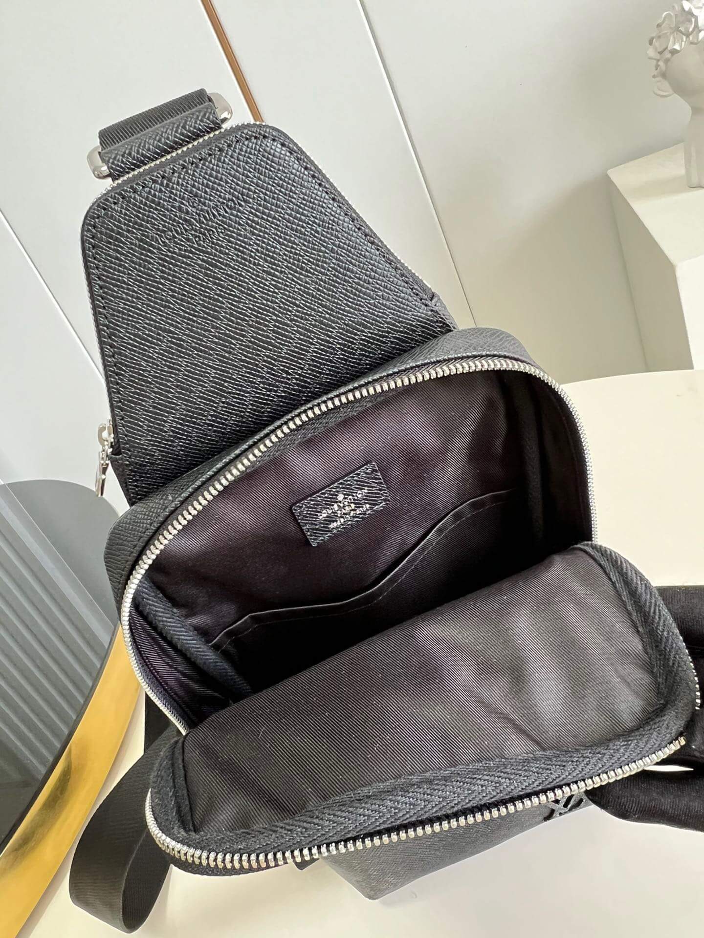 LOUIV Men Belt Bag