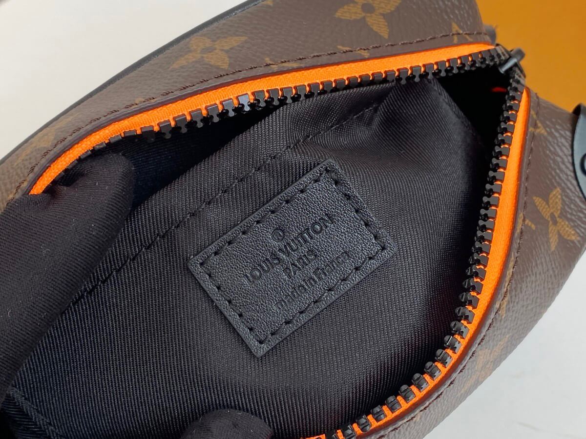 LOUIV Soft Trunk