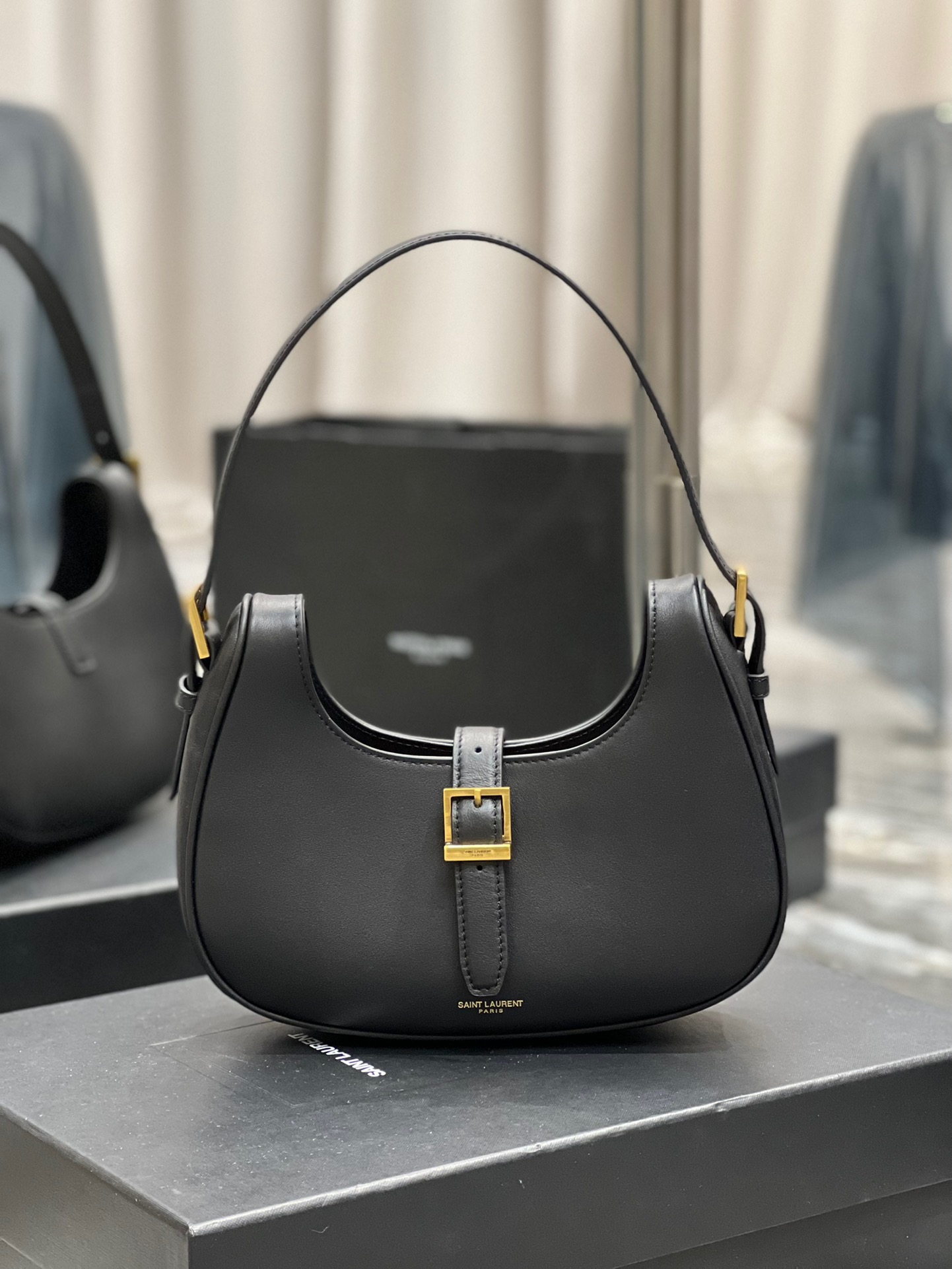 YSL Hobo 672615