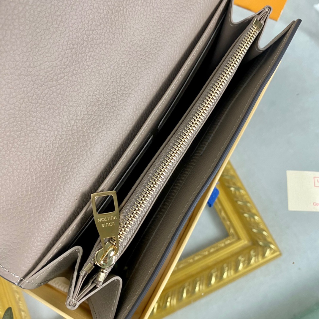 LOUIV Wallet M81049