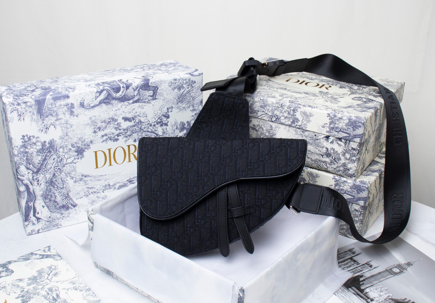 CD Saddle Homme