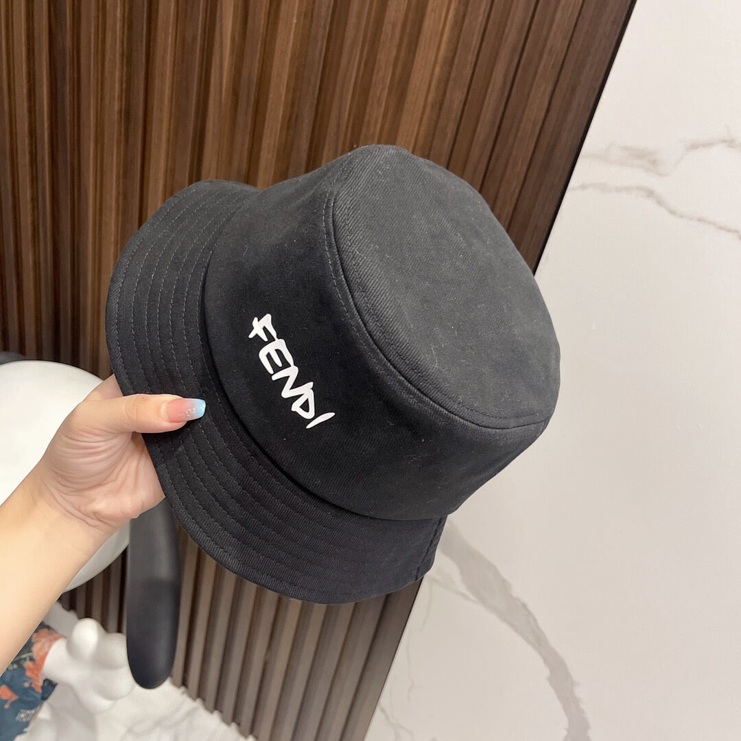 Bucket Hat