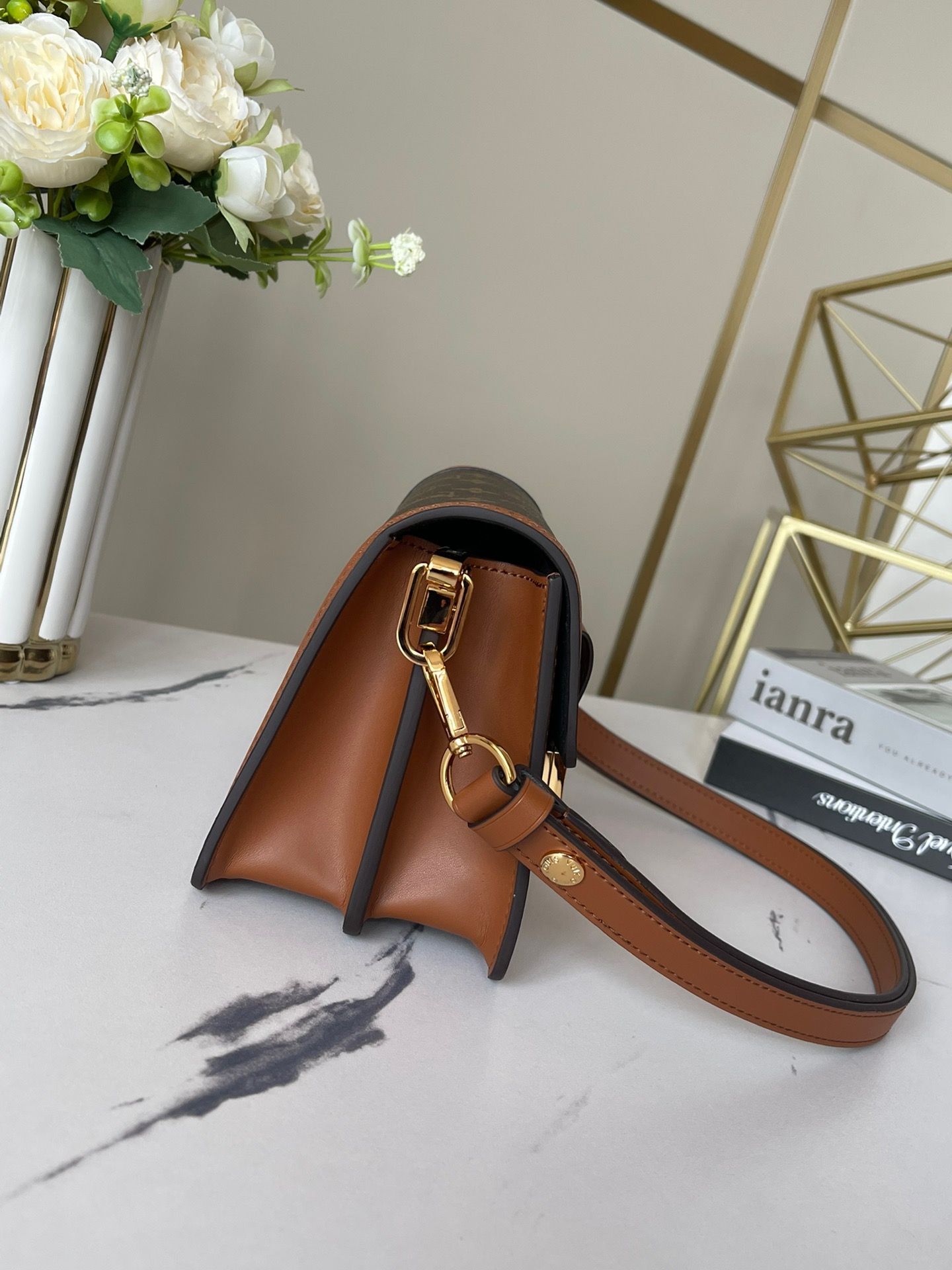 LOUIV M44580 Dauphine