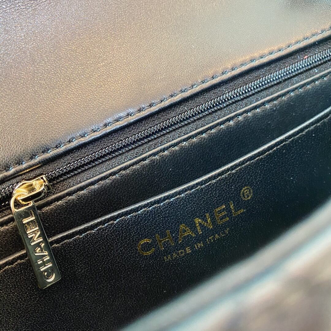 CC Mini Flap Charm