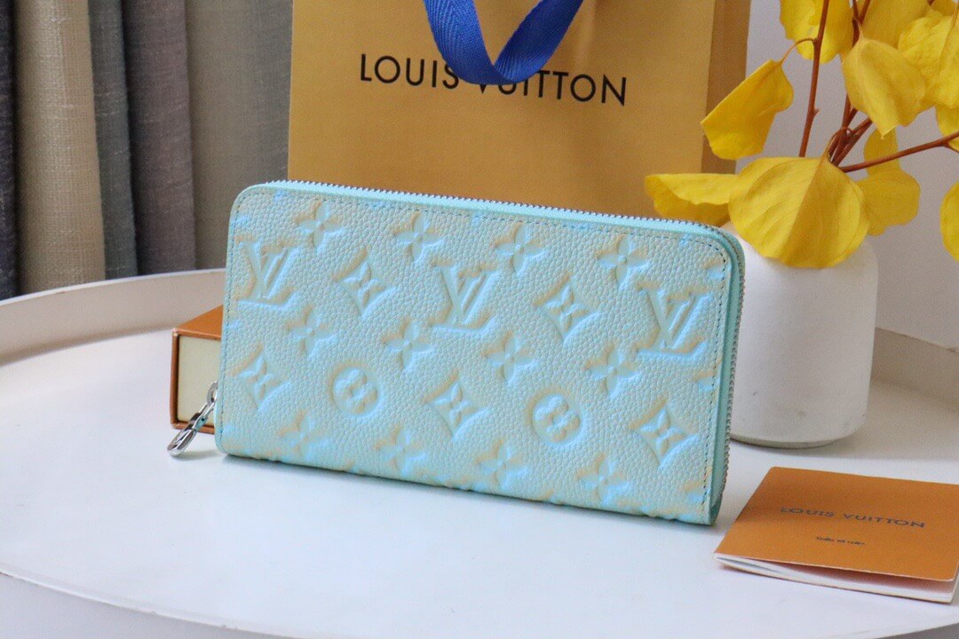 LOUIV Zippy Wallets M81299