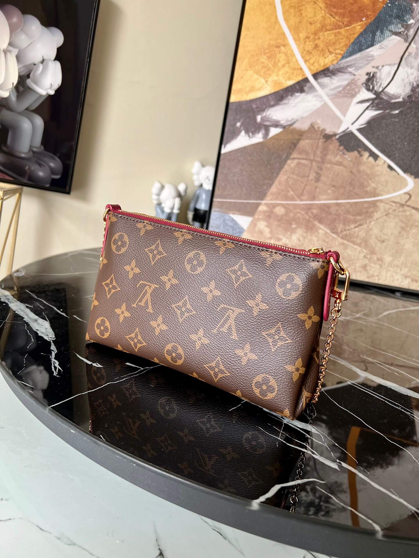 LOUIV Pallas Clutch