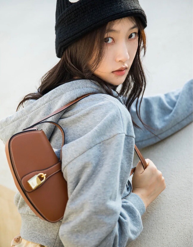 CEL Tabou Clutch on Strap