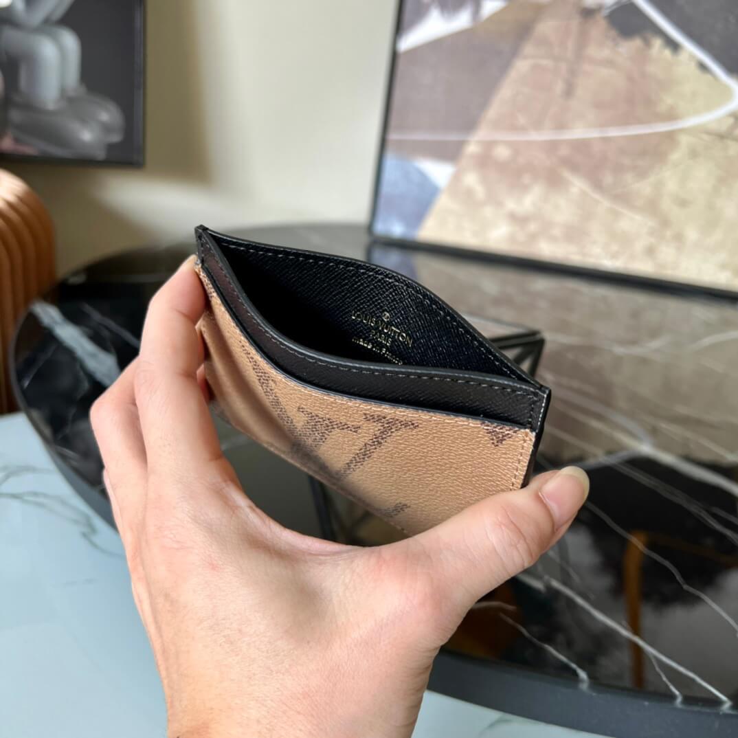 LOUIV Card Holder