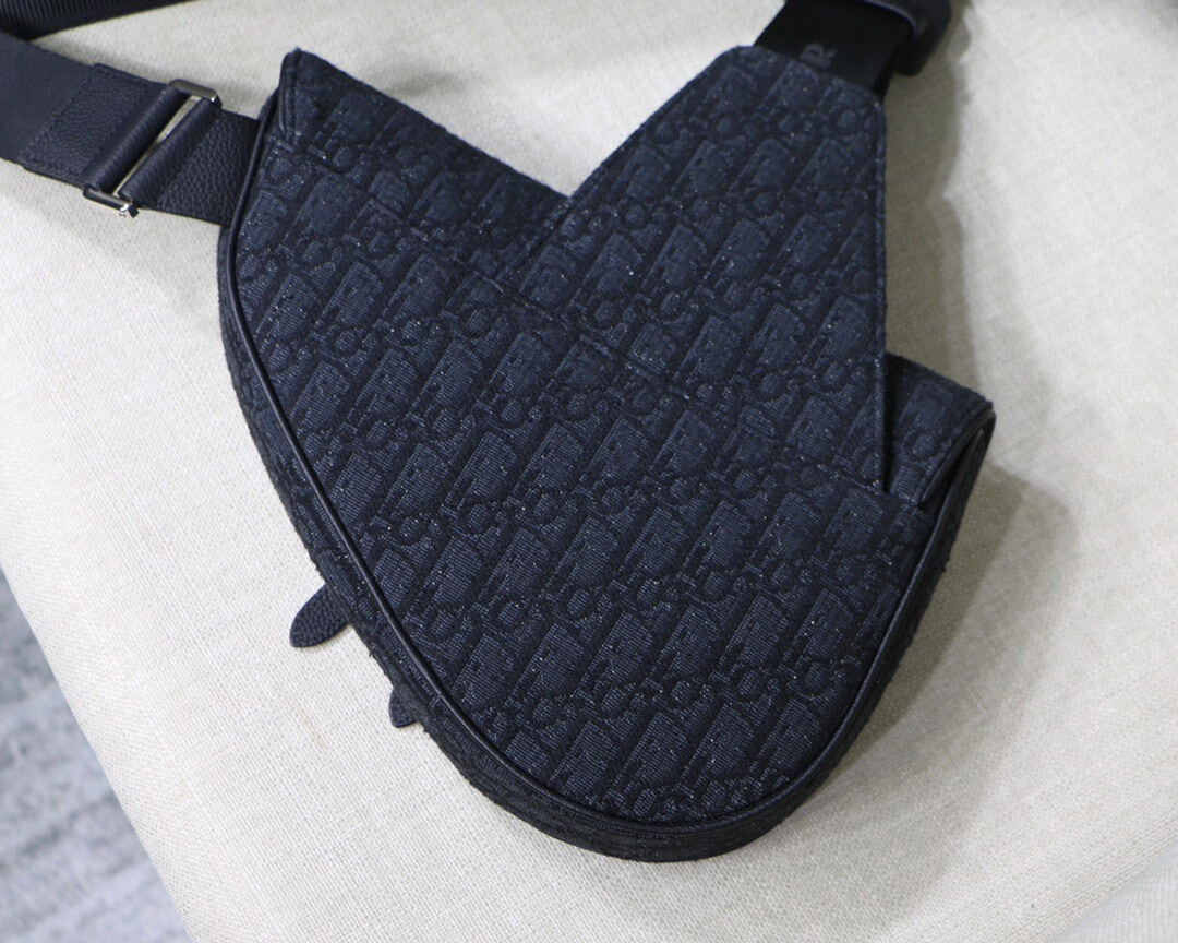 CD Saddle Homme