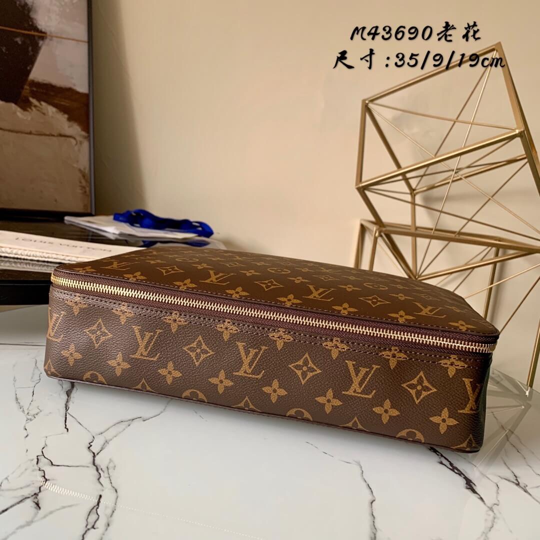 LOUIV Pouch