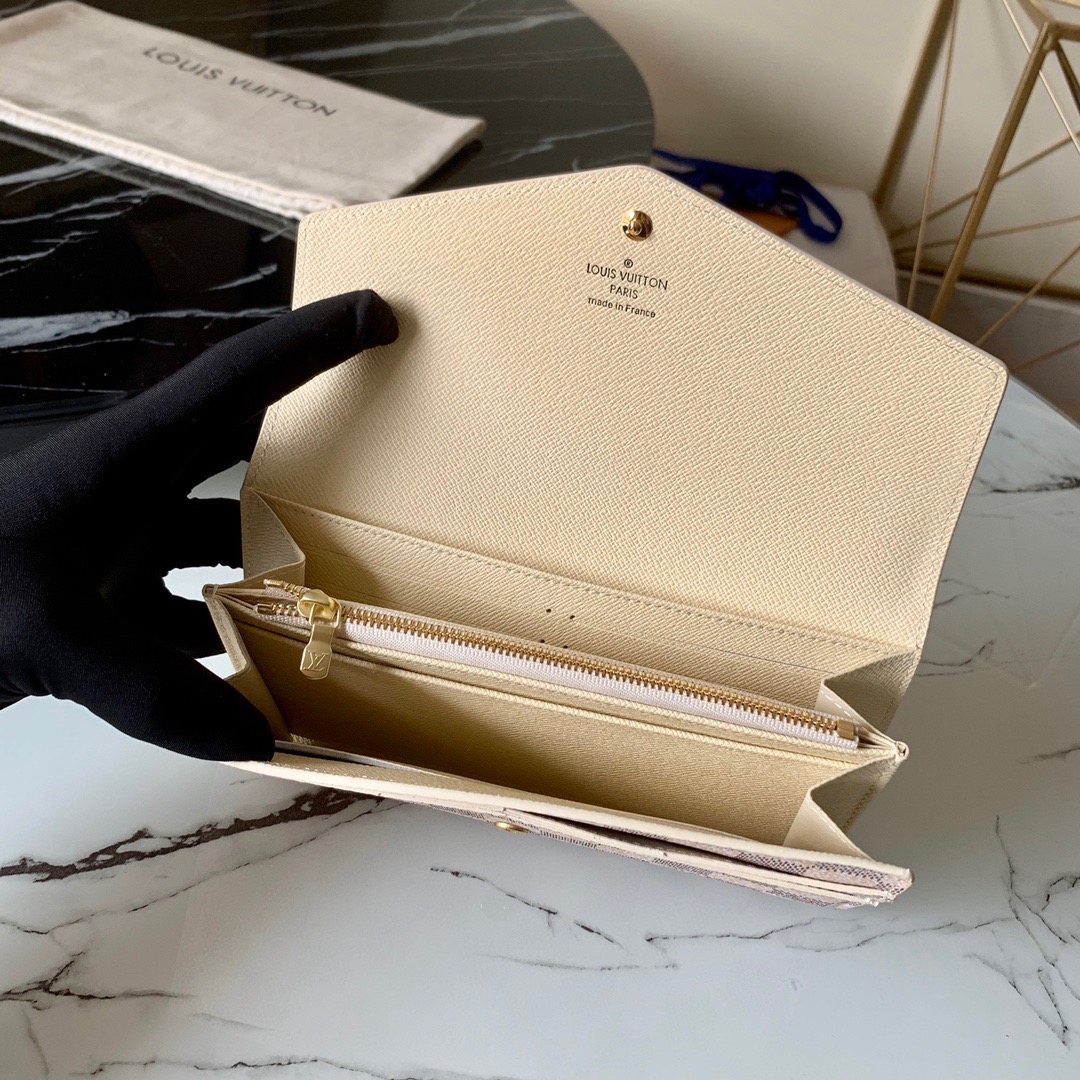LOUIV Wallet N63209