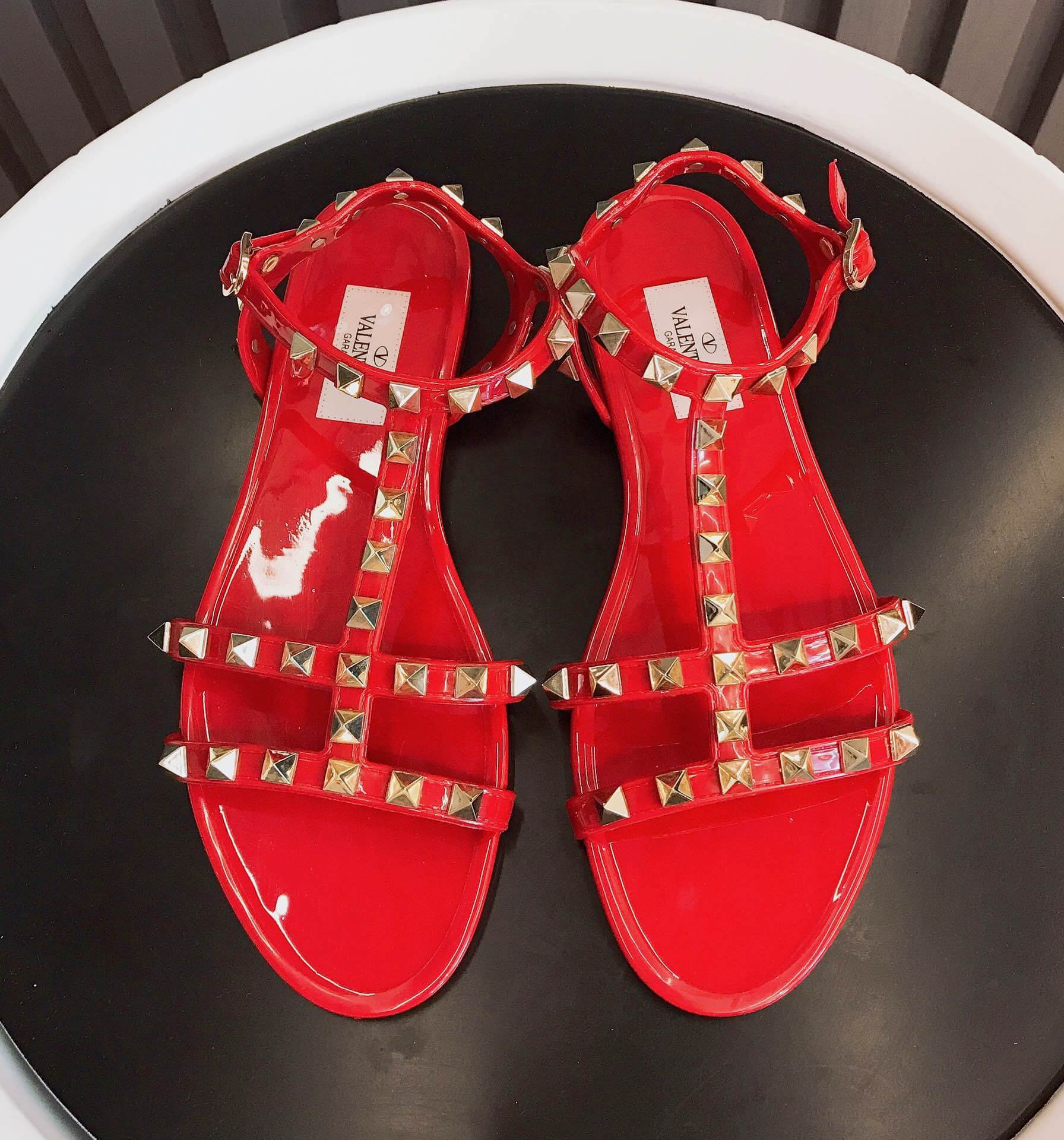 VALEN Sandals